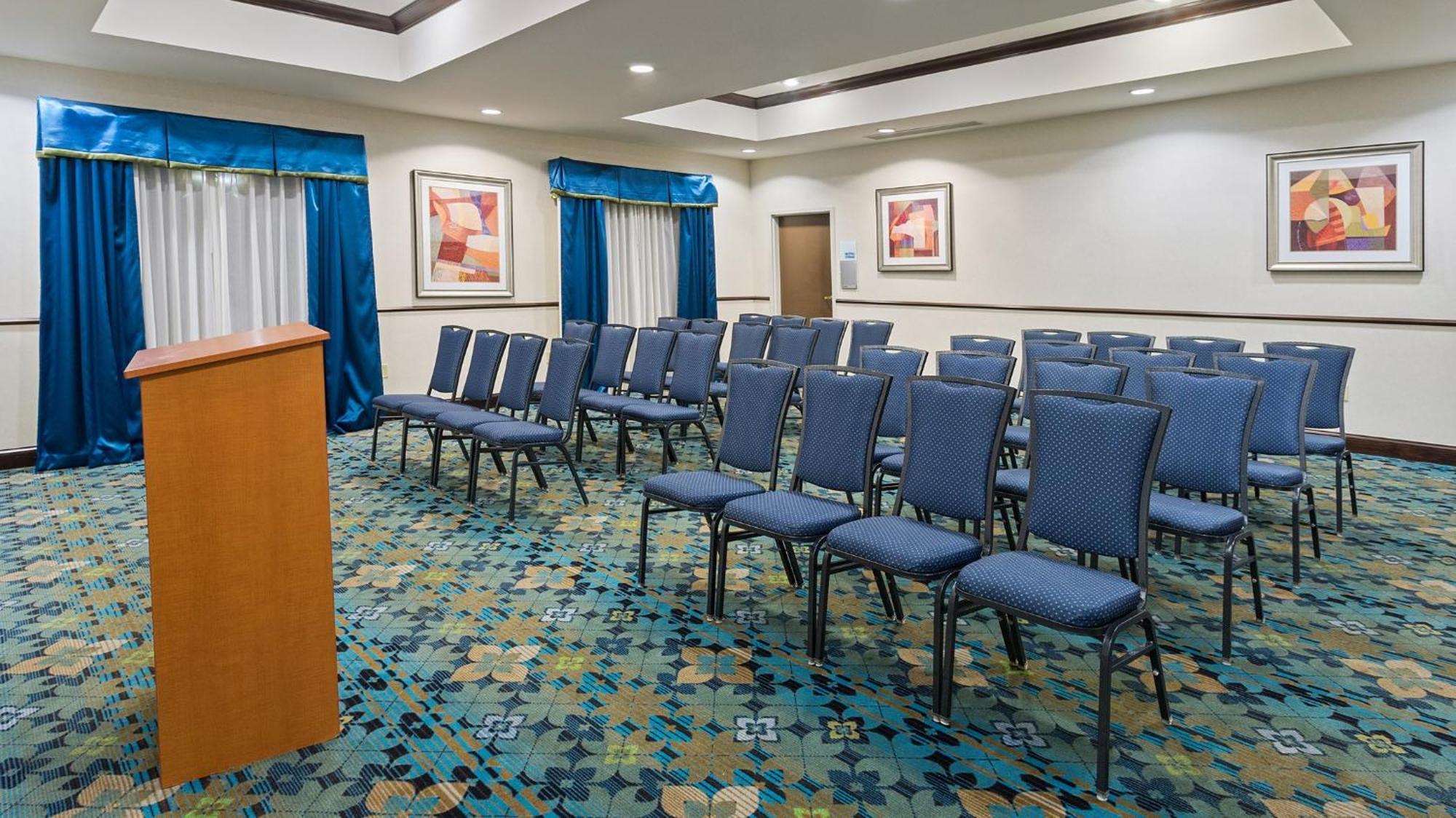 Holiday Inn Express And Suites Stroudsburg-Poconos By Ihg מראה חיצוני תמונה
